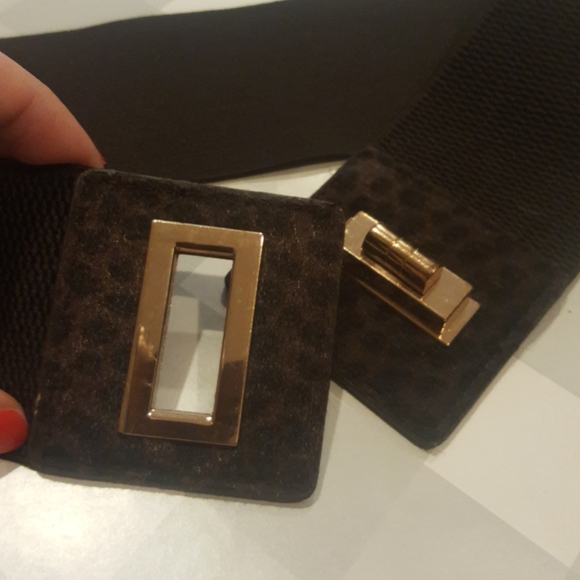 ➡️TWO FOR $7⬅️BELTS! So many belts! - Picture 9 of 12